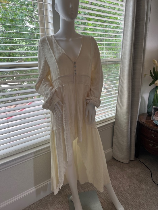POL Dresses & Skirts - POL Cream Asymmetrical V-Neck Button-Front Dress
